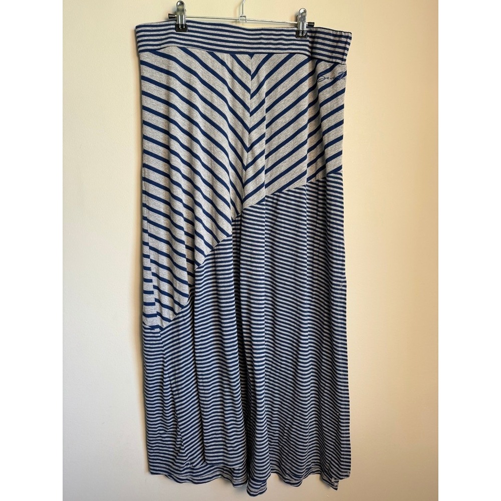 Seven7 Women's Maxi Skirt 1X Gray Blue Striped Casual Boho Nautical Chic Beachy